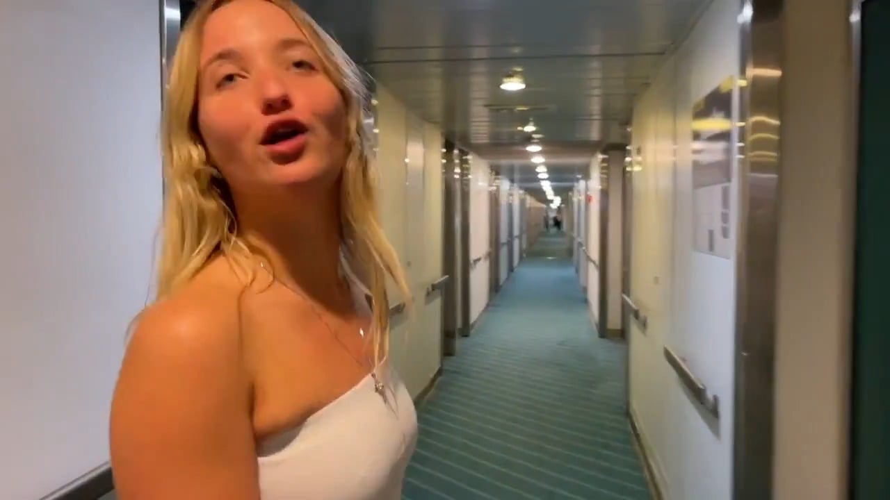Chloe Chevalier - 2 eme episode du vlog sur le paquebot